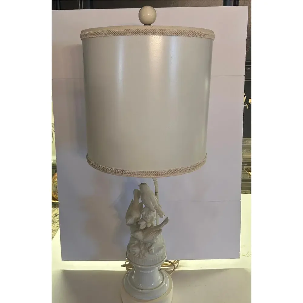 Vintage porcelain and ceramic White Bird Lamp